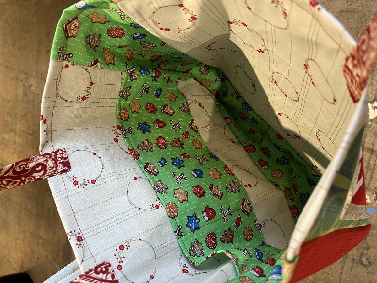 Elf cray cray tshirt market bag 