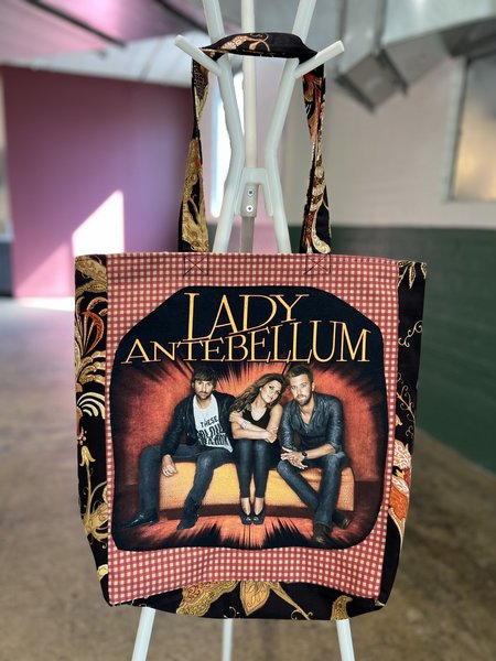 Lady Antebellum tshirt market bag