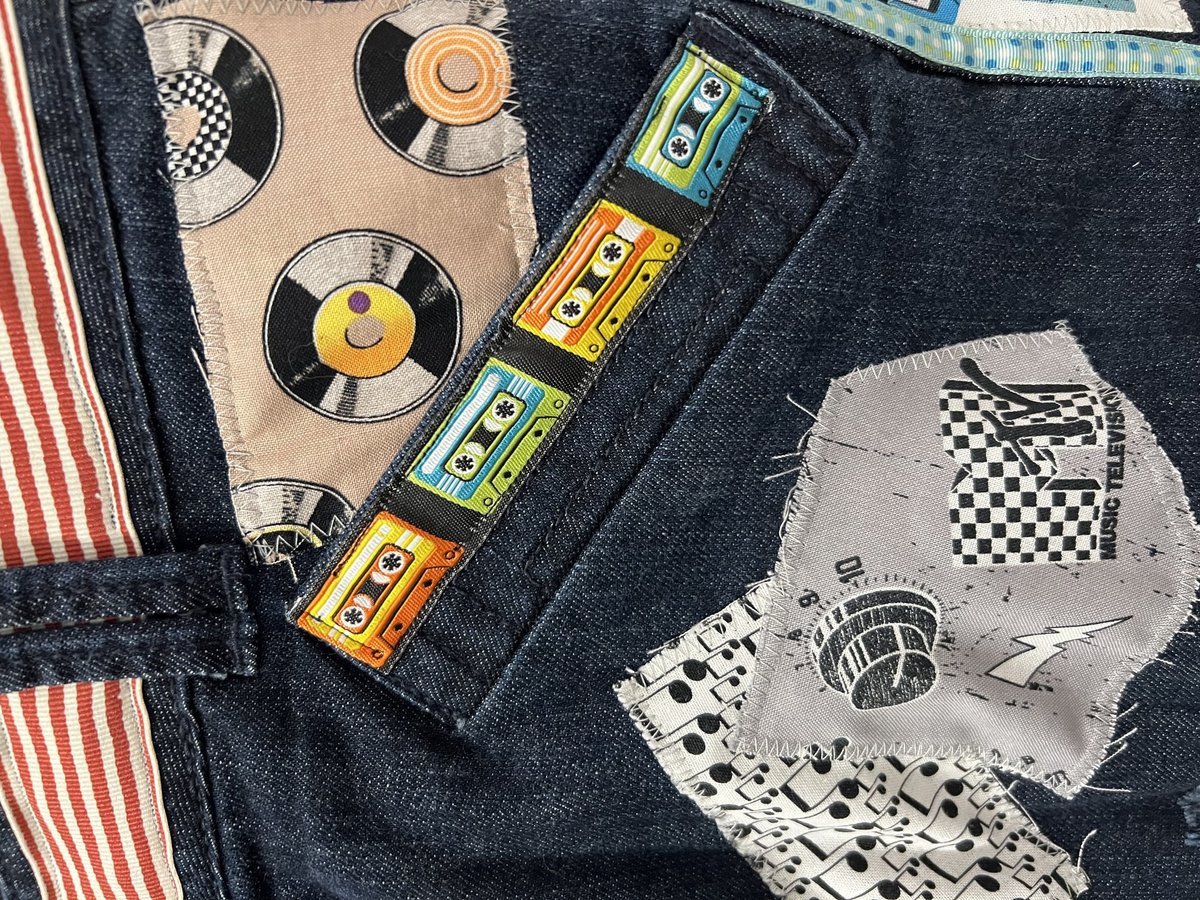Want my MTV collage shorts size women’s 10