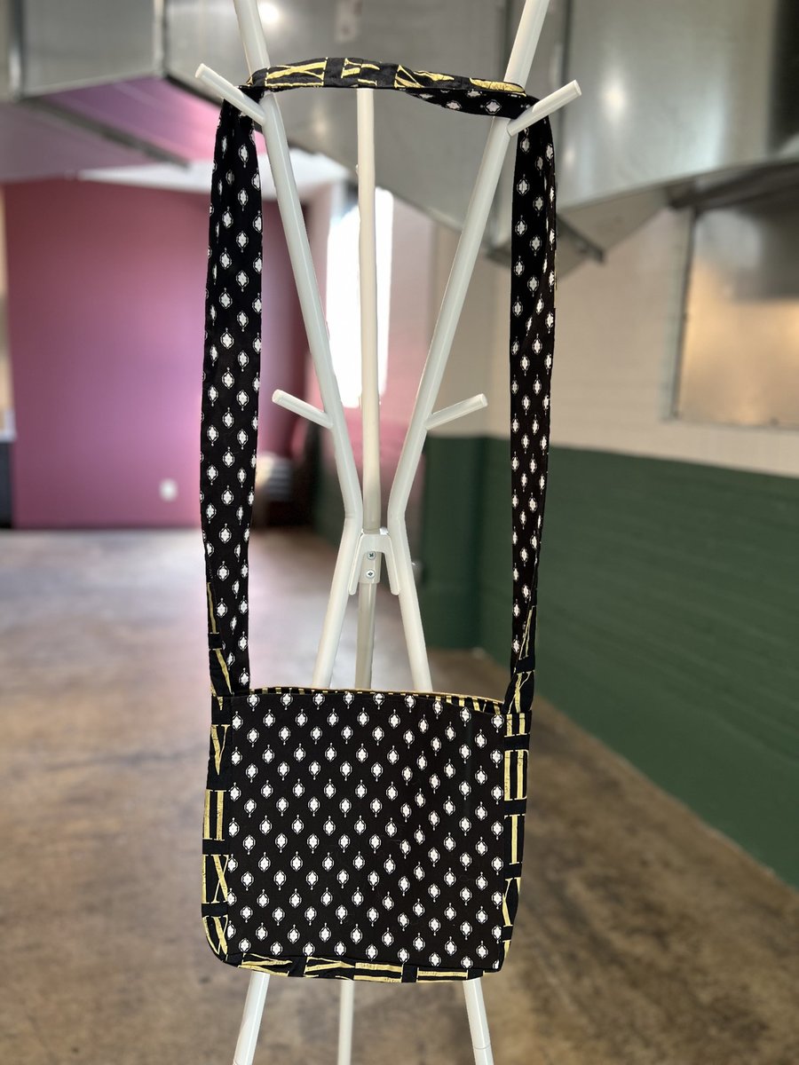 He him crossbody bag gold and black 