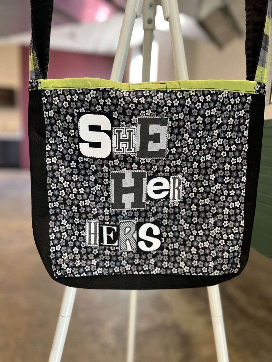 She her crossbody bag black and green