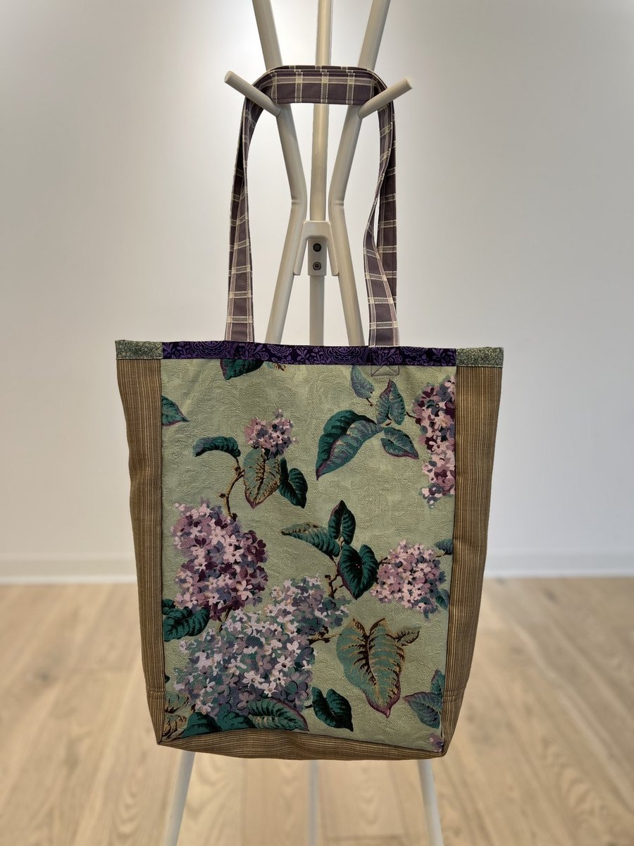 Small town girl/Journey tshirt market bag 