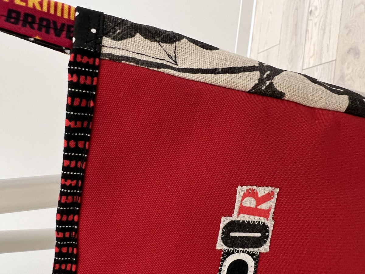 Gryffindor ransom note crossbody bag 