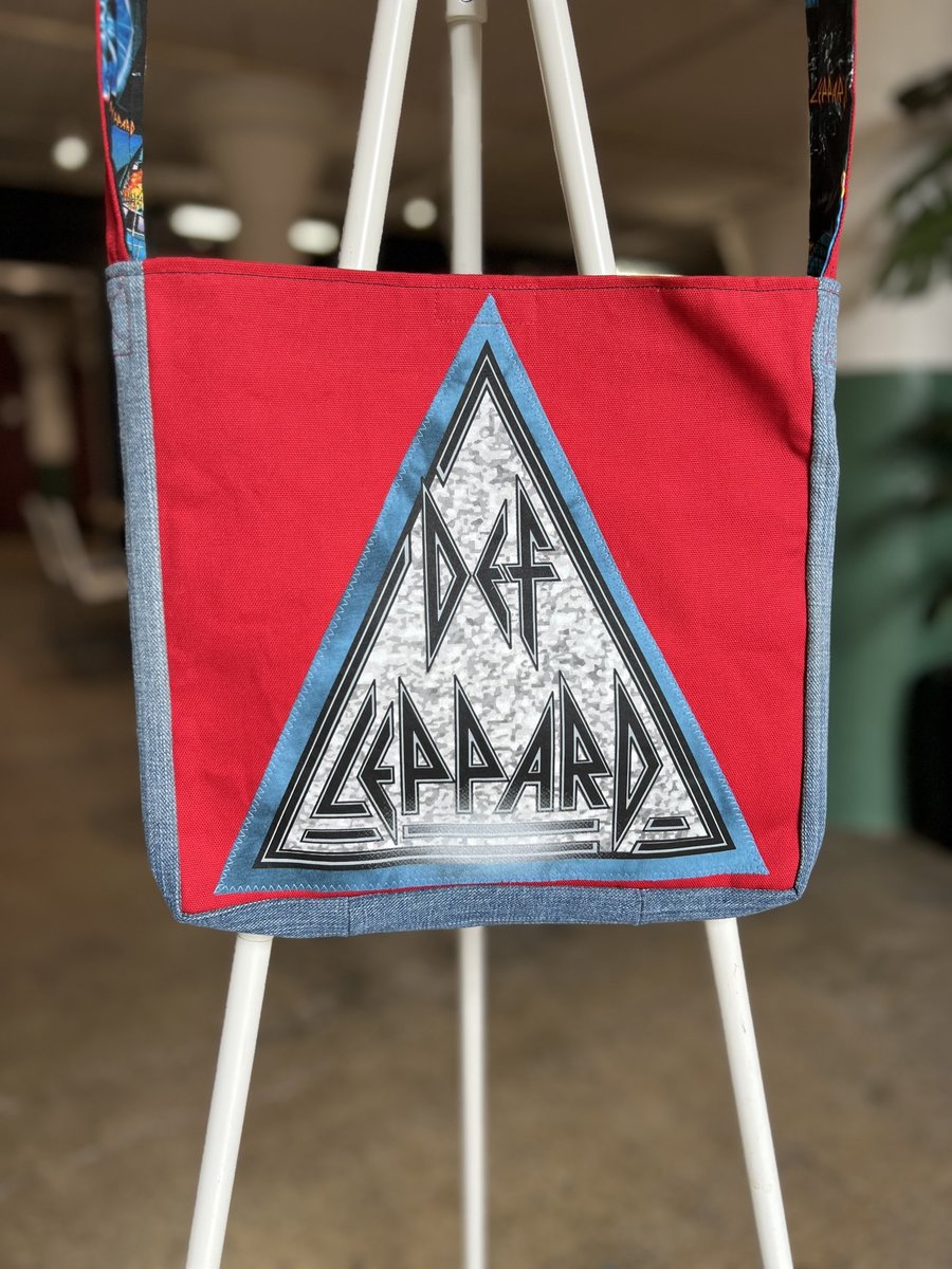 Def Leppard Tshirt crossbody bag 