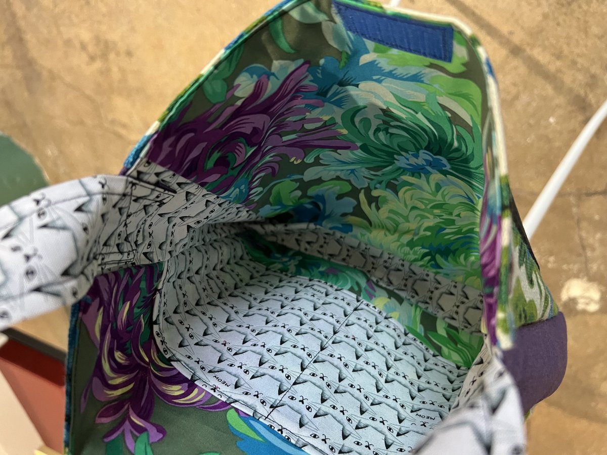 Cat face crossbody bag