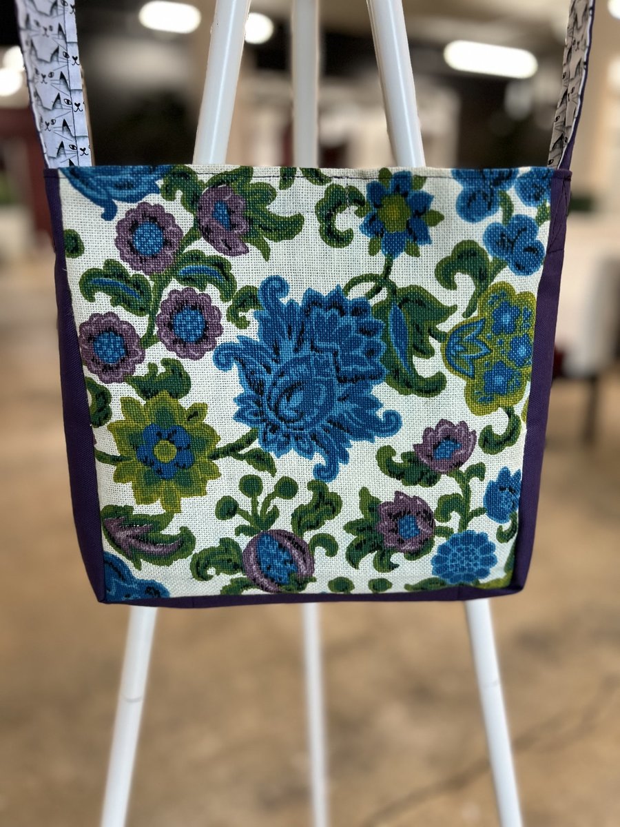 Cat face crossbody bag