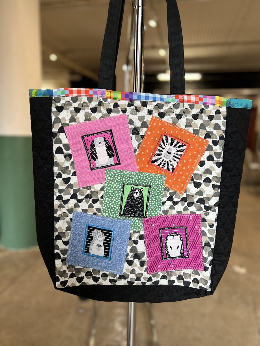 Bright animal market bag individual 