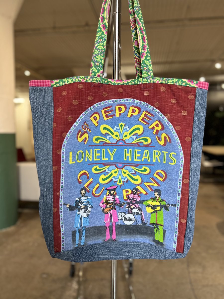 Beatles Sgt Pepper tshirt market bag
