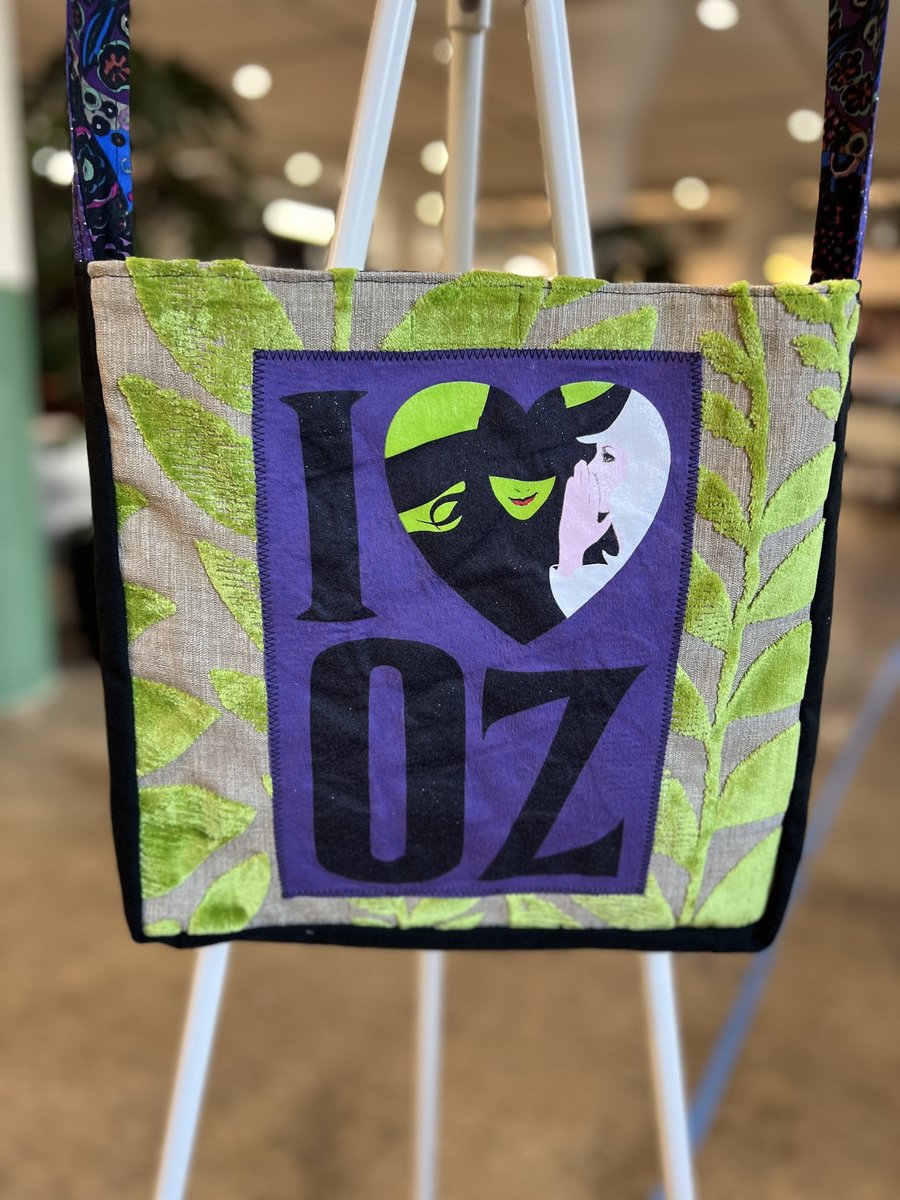 Wicked 1 heart Oz purple tshirt crossbody bag 