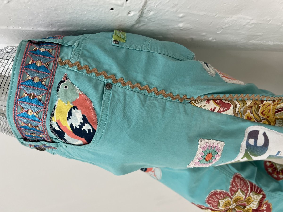 Positive vibes art collage pants 