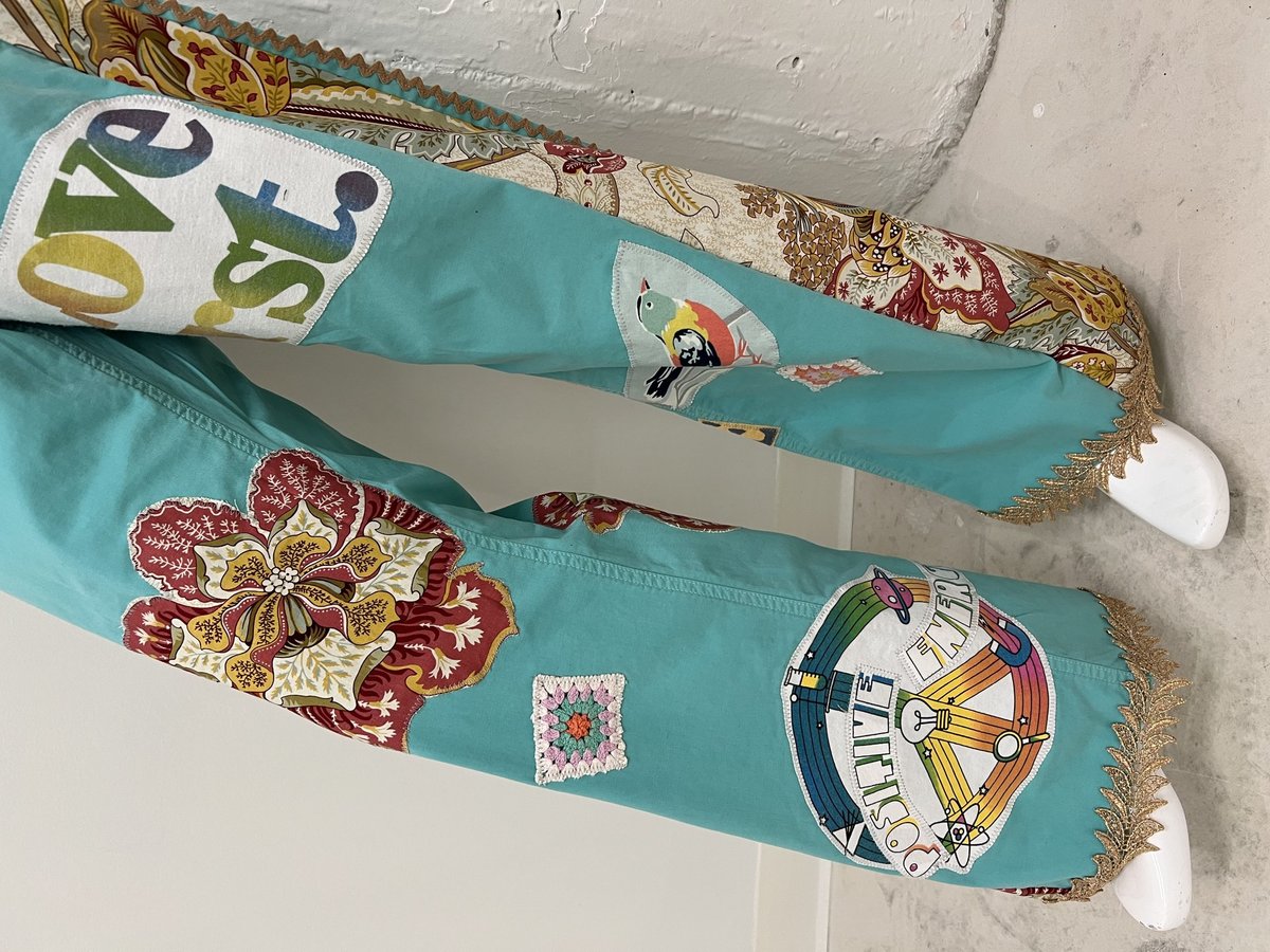 Positive vibes art collage pants 