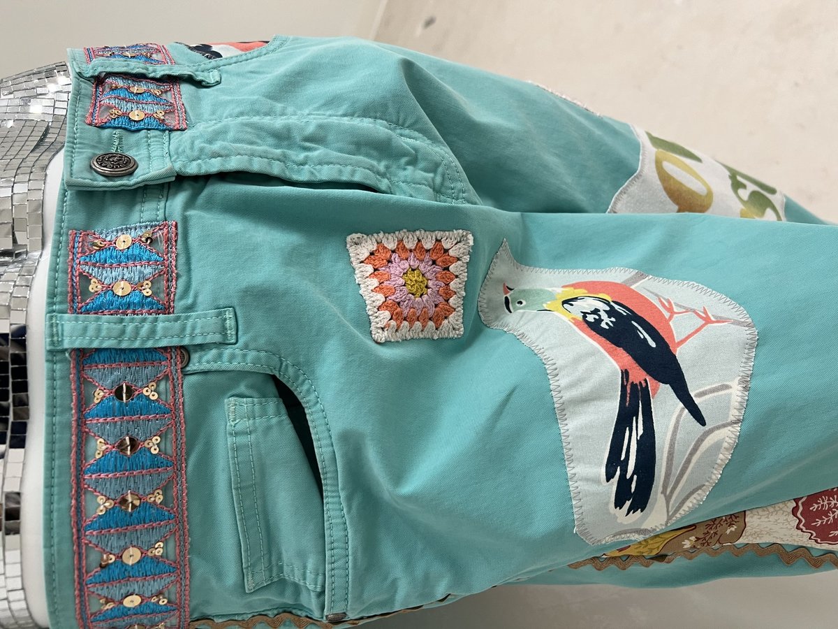 Positive vibes art collage pants 