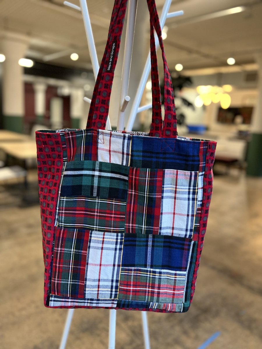 Elf smiling tshirt market bag