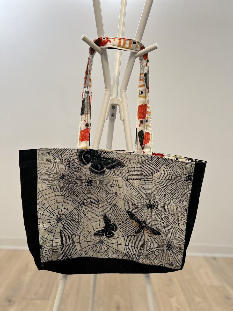 Owl tshirt market bag black and white