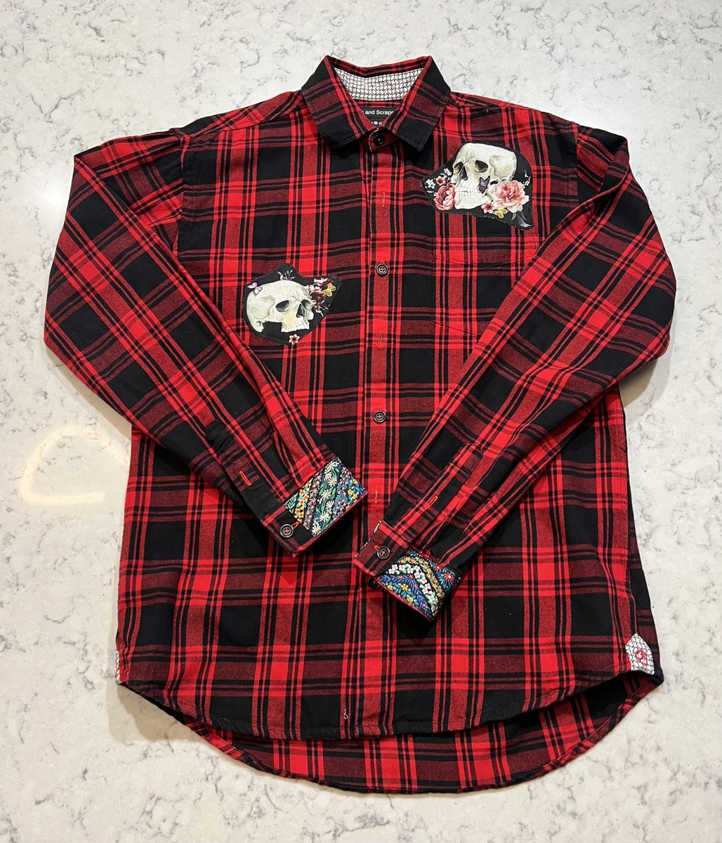 Skull and flowers altered flannel men’s M