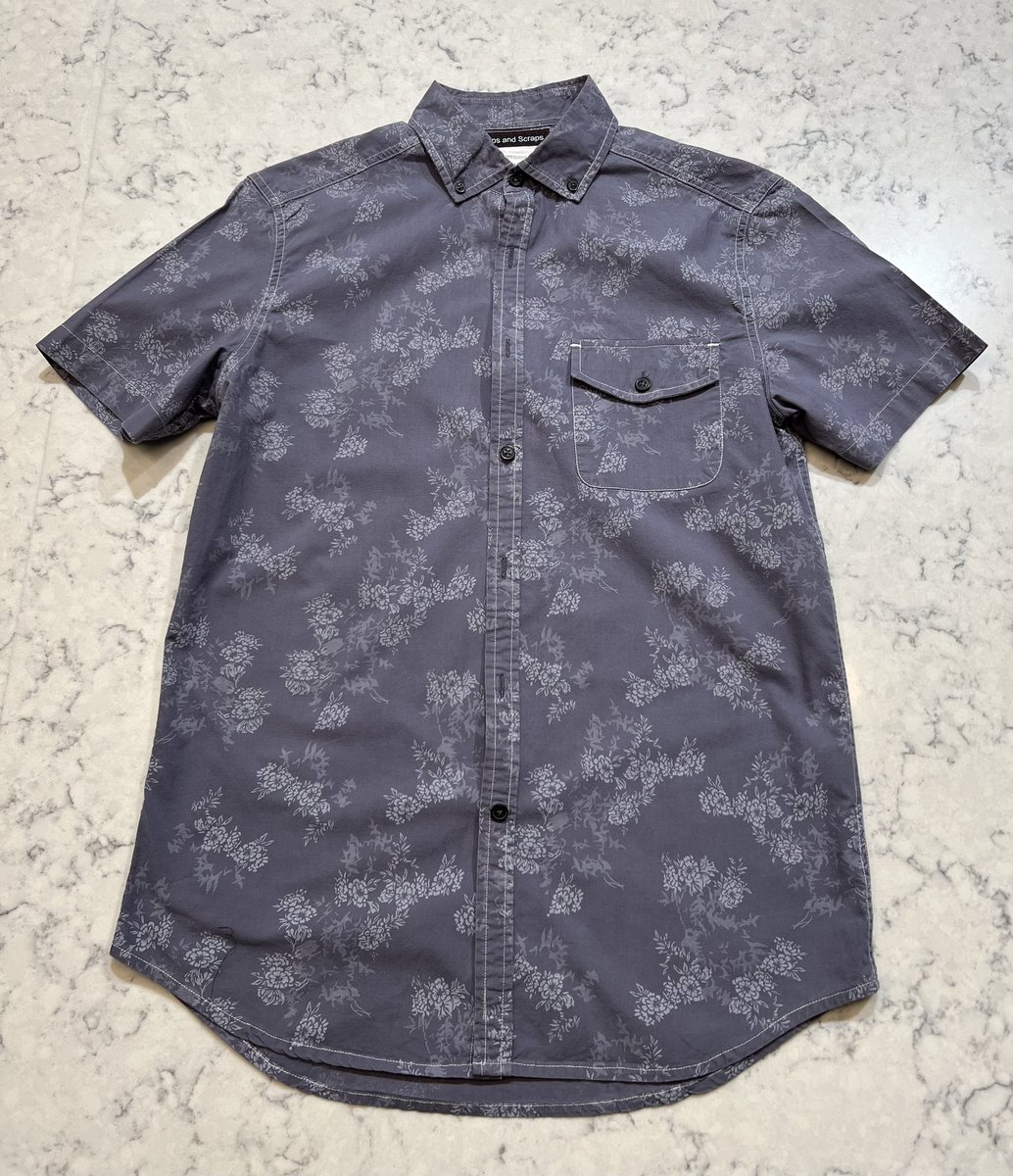 Si es amor… altered shirt men’s S