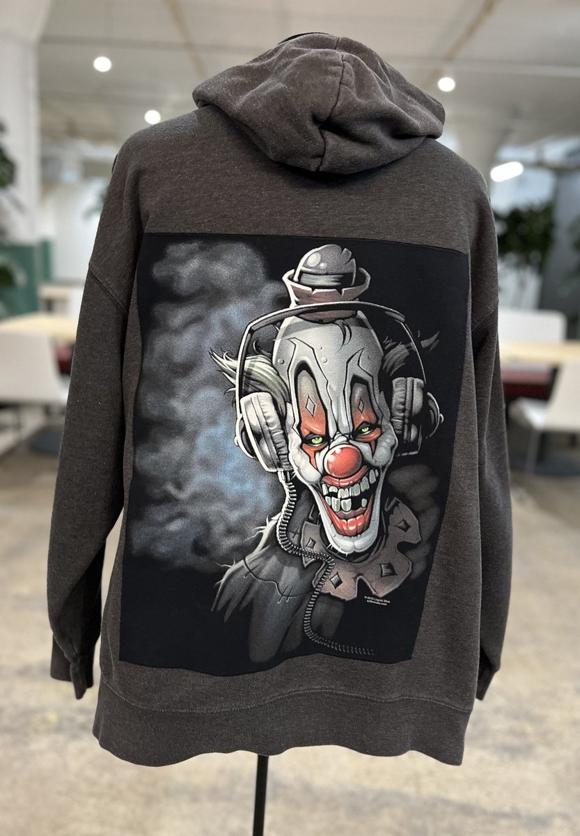 Scary clown tshirt altered hoodie men’s XXL