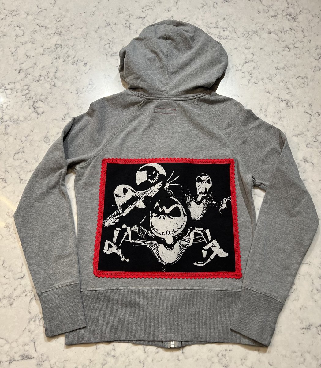 Nightmare before Christmas hoodie women’s M