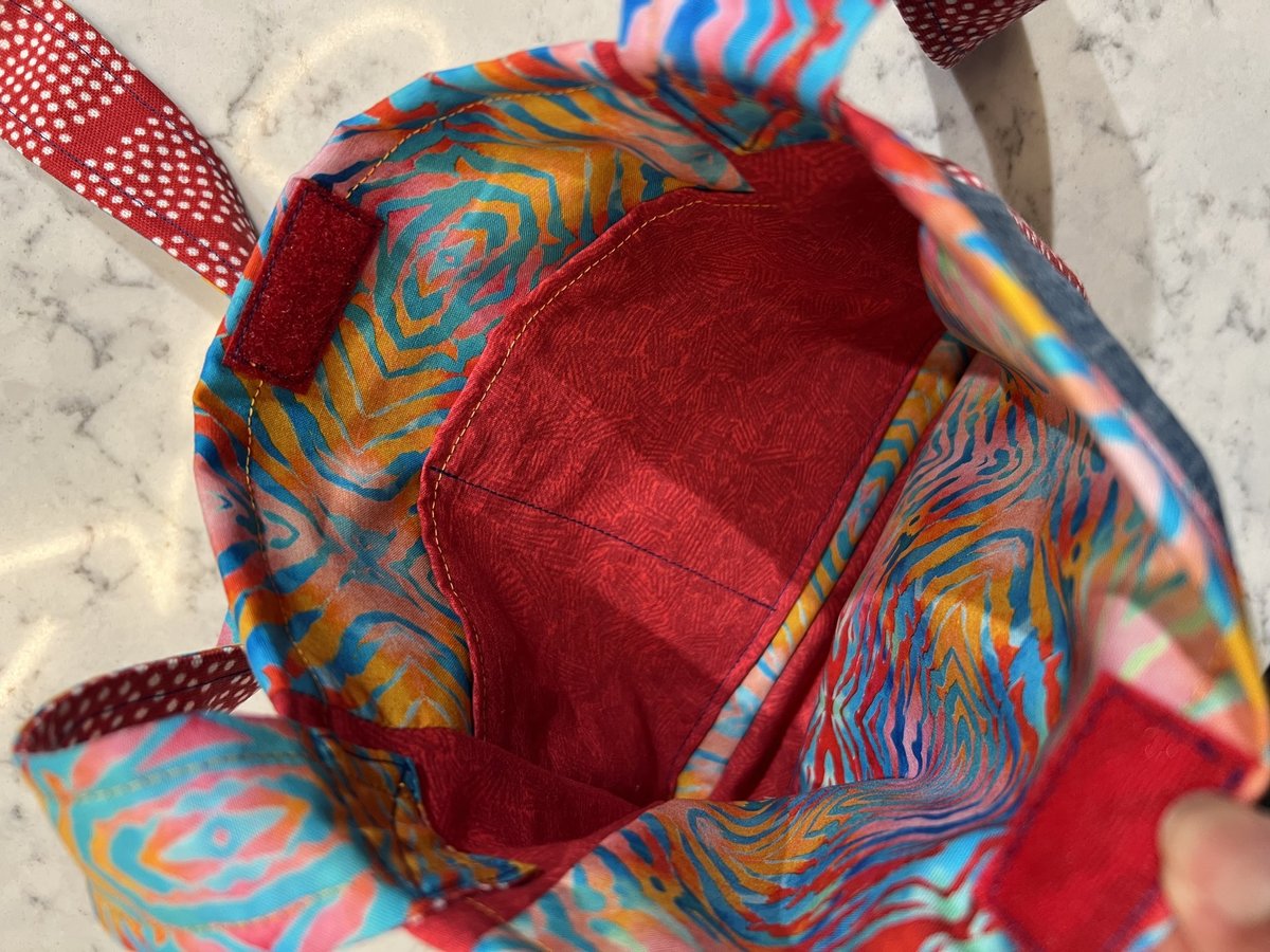 Real Eyes crossbody bag