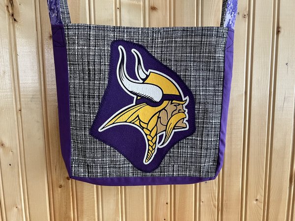 Minnesota Vikings tshirt crossbody bag 