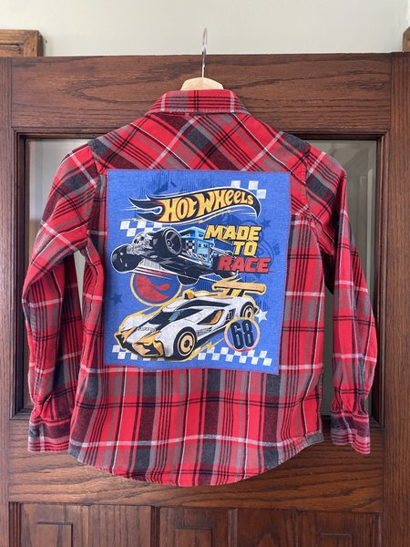 Hot Wheels altered shirt size boys 8-10