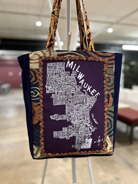 Milwaukee map tshirt market bag