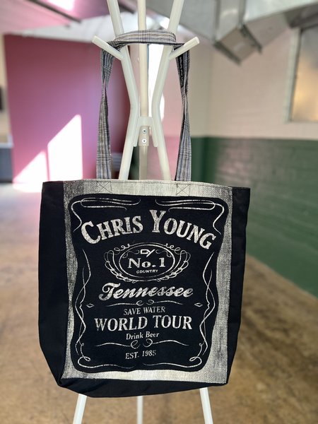 Chris Young tshirt market bag 