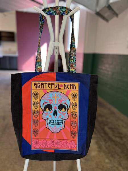 Grateful Dead tshirt market bag skull