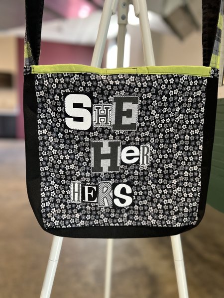 She her crossbody bag black and green