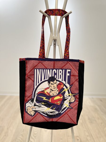 Superman invincible Tshirt market bag