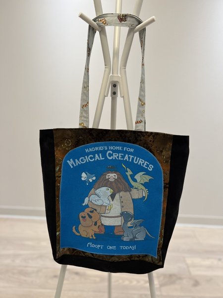 Hagrid tshirt market bag 