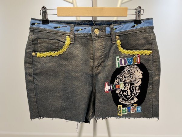 Gryffindor altered shorts size womens 10