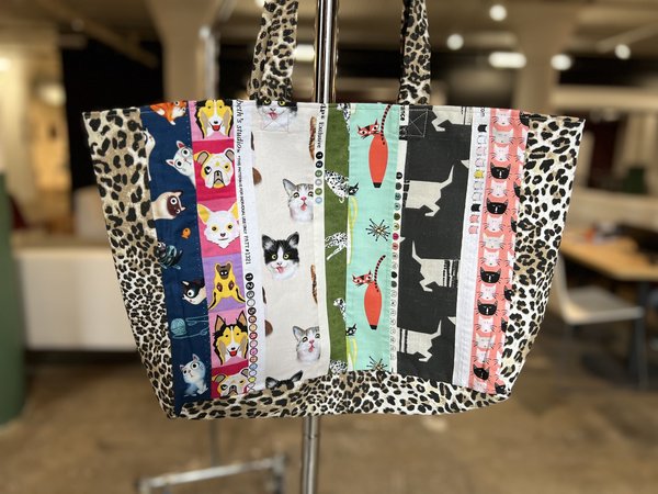 Cats and dogs market bag