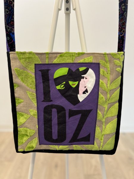 Wicked 1 heart Oz purple tshirt crossbody bag 