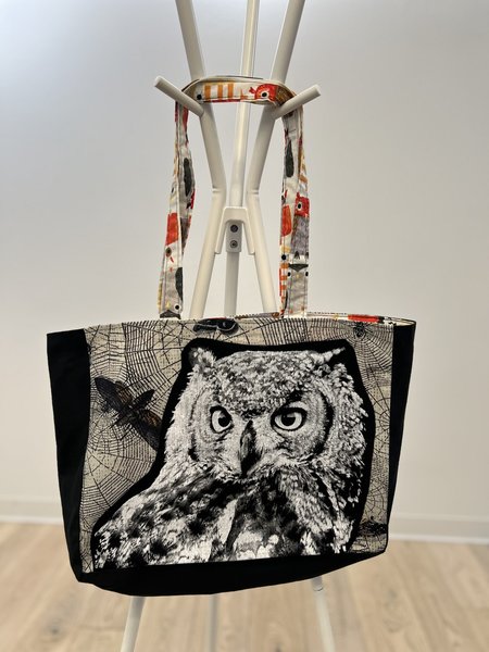 Owl tshirt market bag black and white