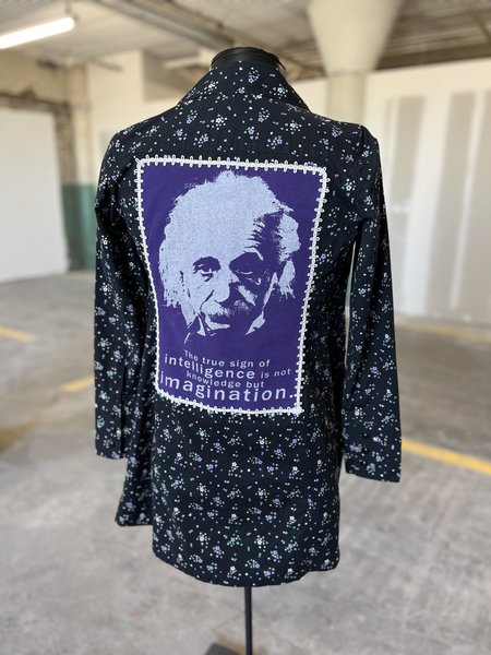 Einstein altered women’s shirt small