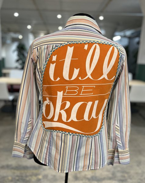 It’ll be okay altered shirt women’s S