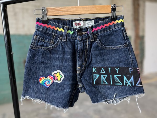 Katy Perry altered shorts size kids 12