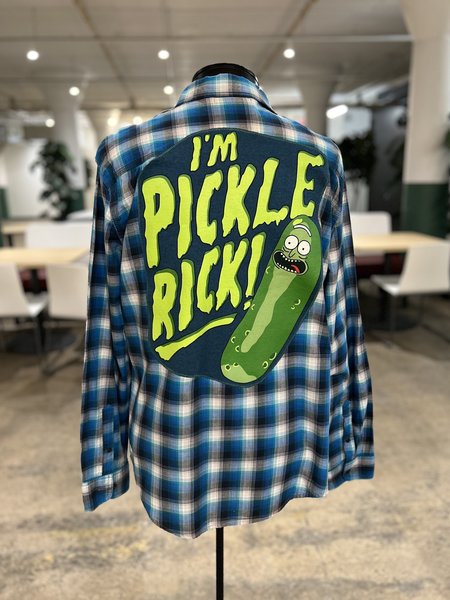 Pickle Rick altered shirt men’s M
